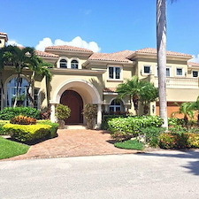 Signs Your Fort Lauderdale Home Is Ready for an Exterior Repaint (Before the HOA Sends a Letter)